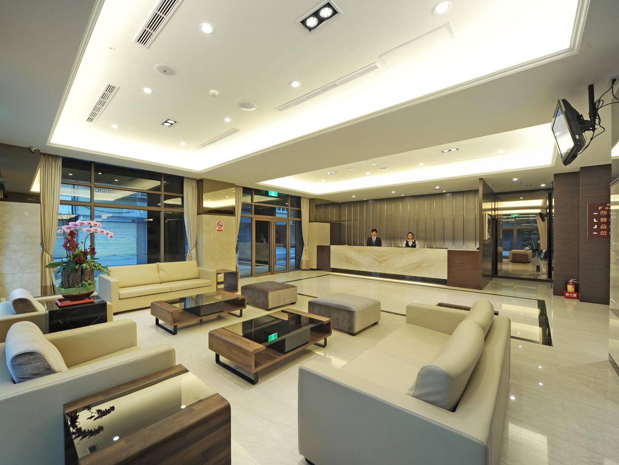 F Hotel - Hualien Bagian luar foto