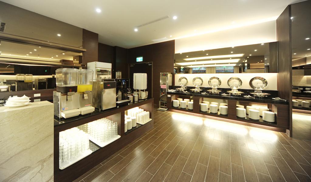 F Hotel - Hualien Bagian luar foto